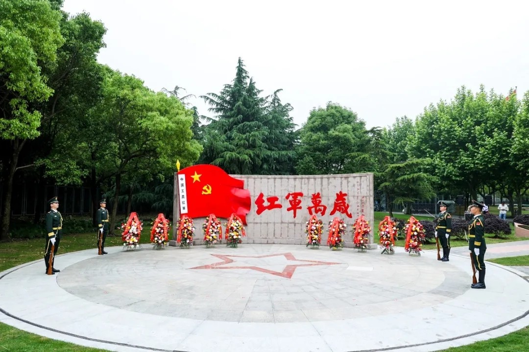 重溫紅色歷史 華燁篷房參觀“不忘初心，重走長征路”主題展覽